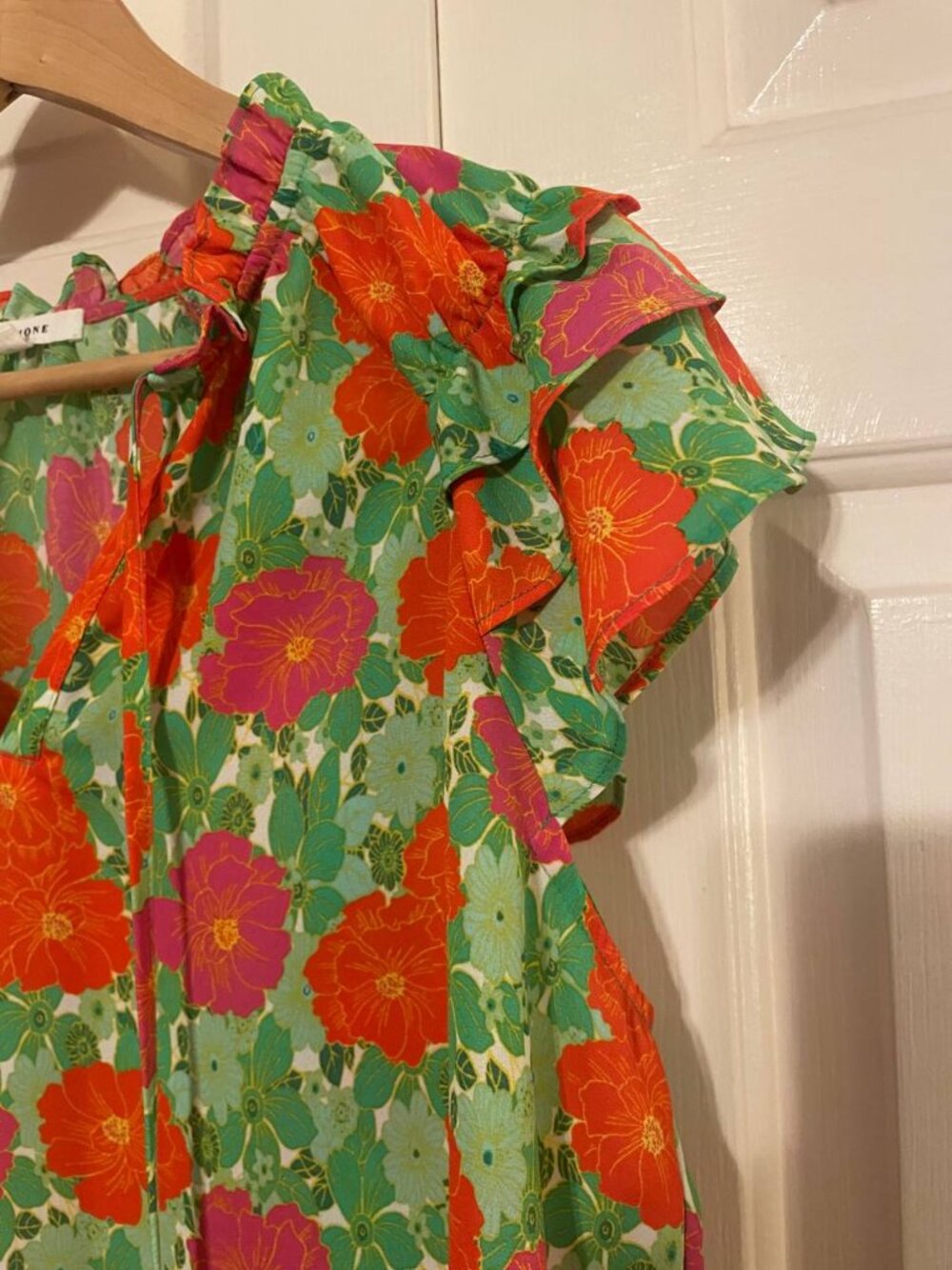 PLEIONE M Bright Floral Ruffle Sleeve Blouse Resort Wear & boho lightweight - Picture 2 of 6